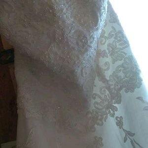 Davids Bridal size 20 wedding gown